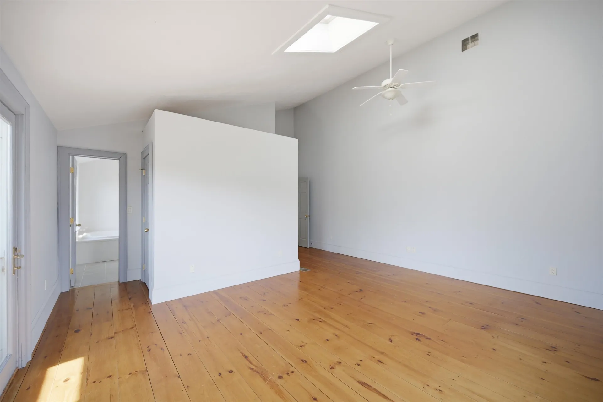564 Main Street Fremont NH 03044