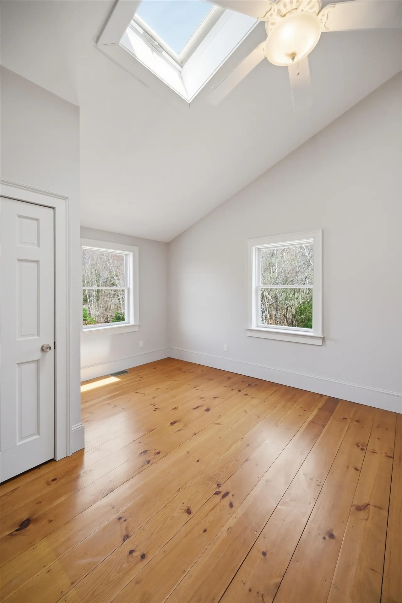 564 Main Street Fremont NH 03044