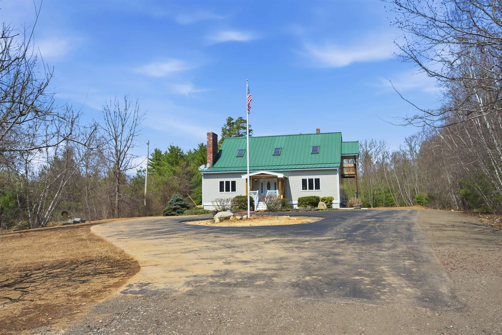 564 Main Street Fremont NH 03044