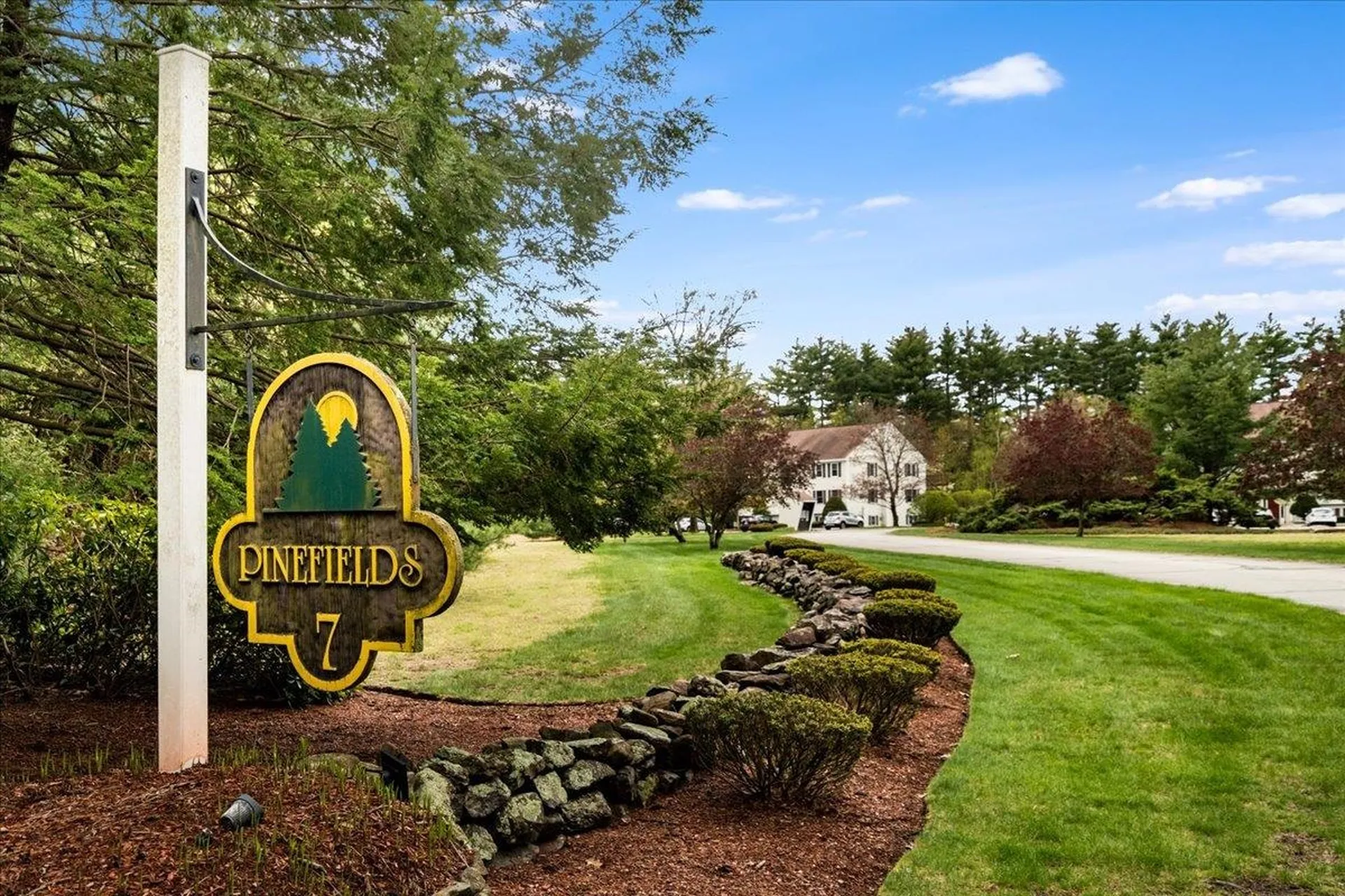 7 Corduroy Road Amherst NH 03031