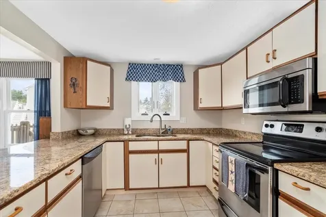 7 Corduroy Road Amherst NH 03031