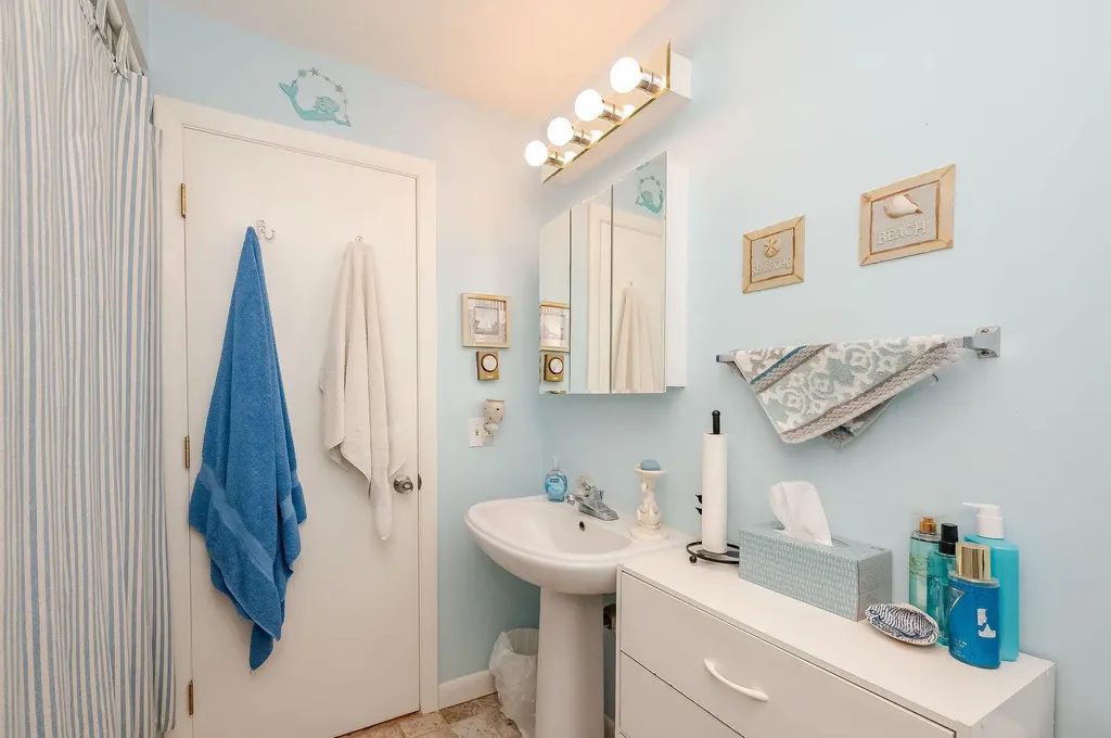 467 High Street Hampton NH 03842