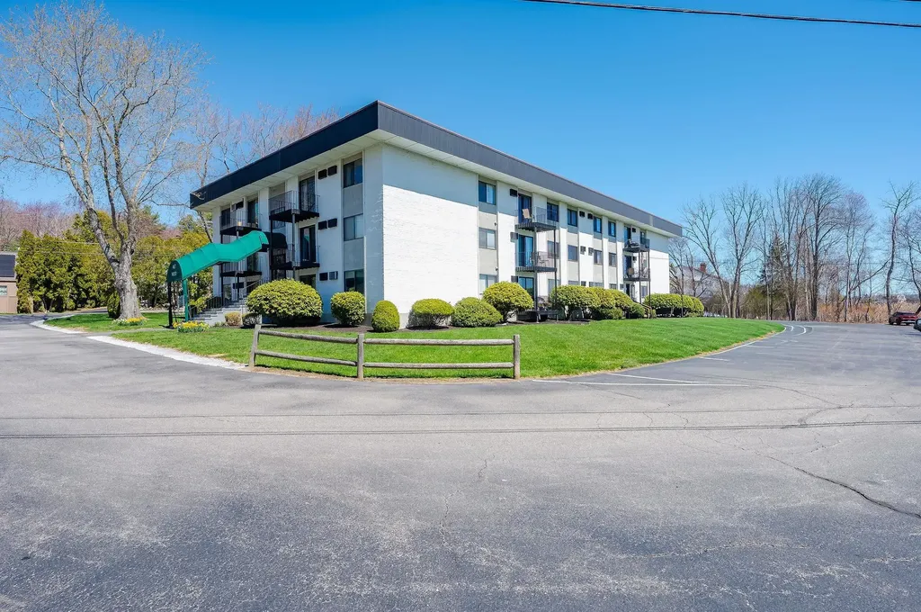 467 High Street Hampton NH 03842