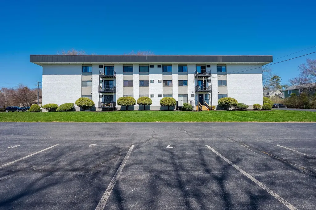 467 High Street Hampton NH 03842