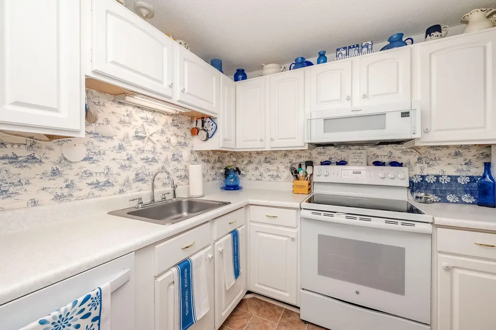 467 High Street Hampton NH 03842