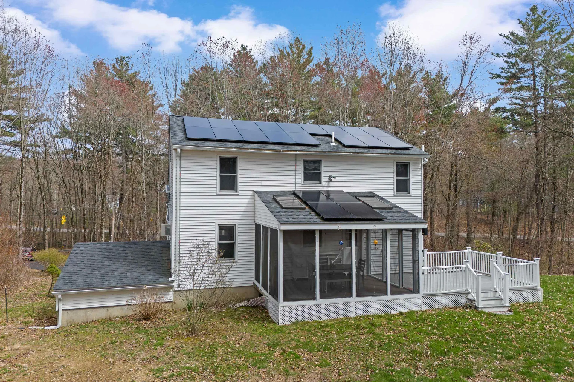 125 S Main Street Newton NH 03858