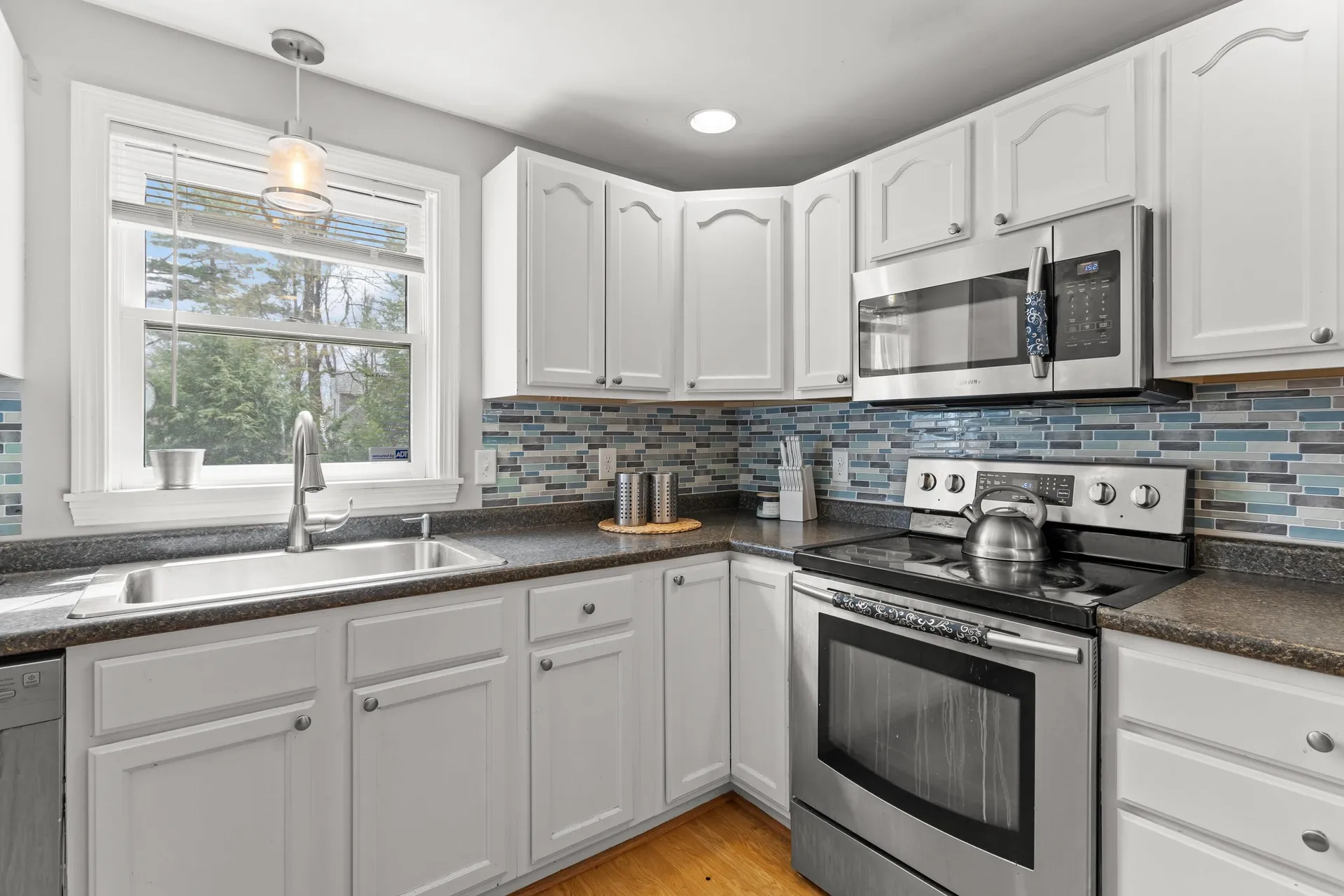 125 S Main Street Newton NH 03858