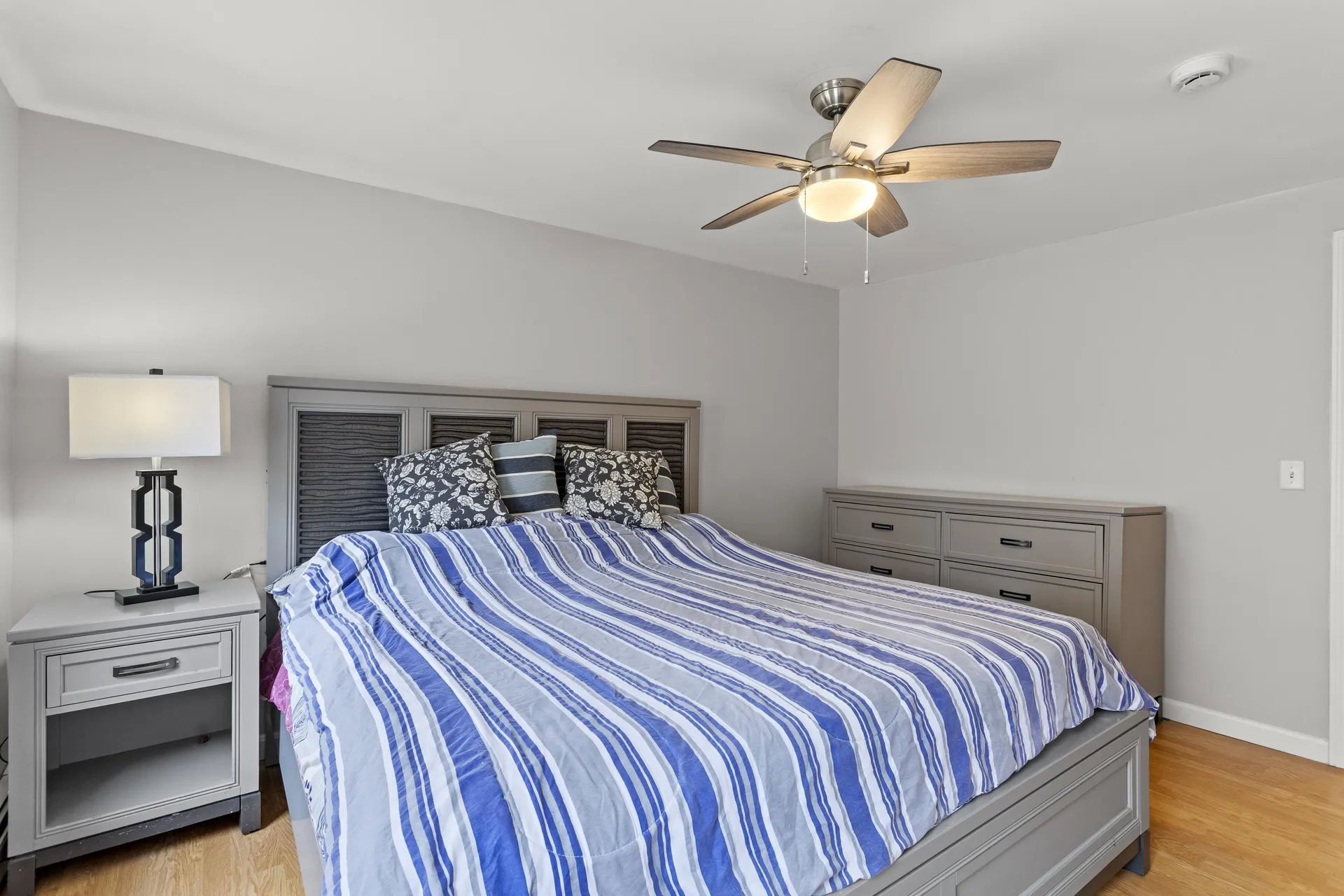 125 S Main Street Newton NH 03858