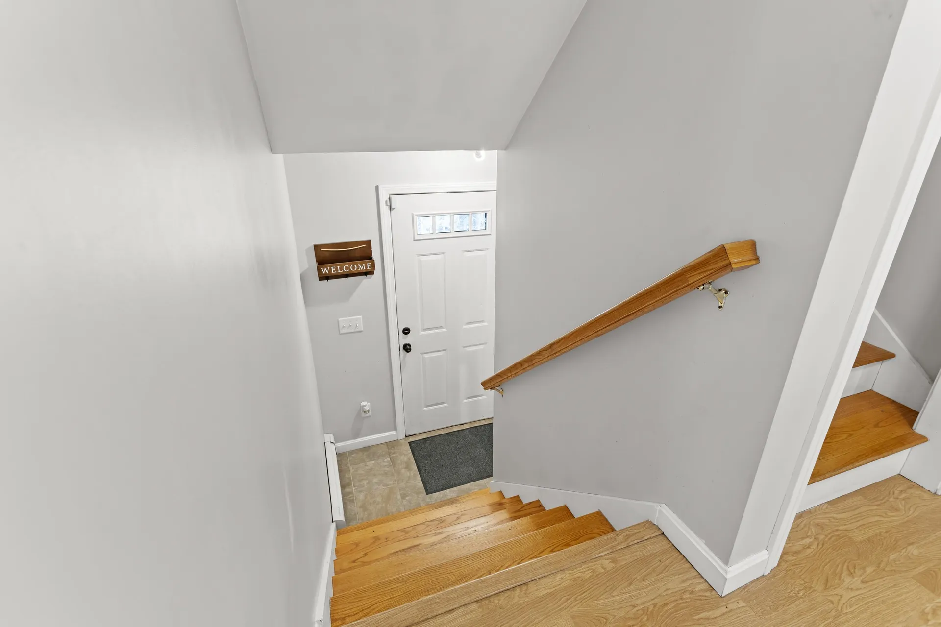 125 S Main Street Newton NH 03858