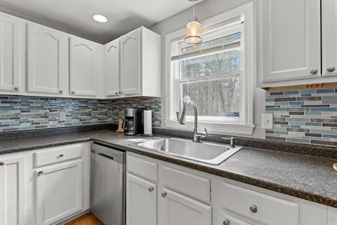 125 S Main Street Newton NH 03858