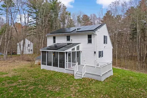 125 S Main Street Newton NH 03858