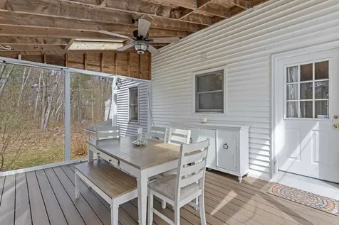 125 S Main Street Newton NH 03858