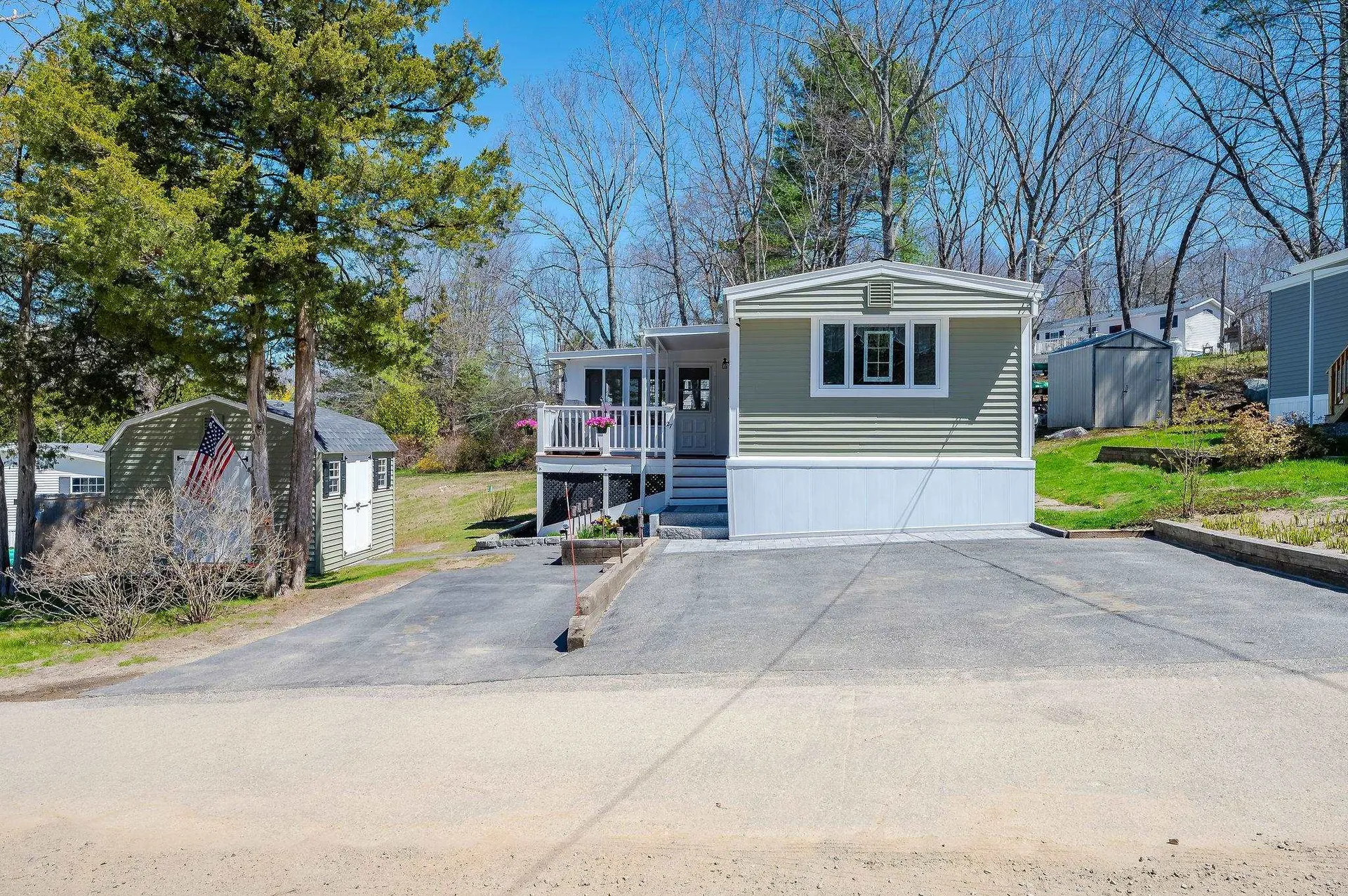27 Ithica Lane Newmarket NH 03857