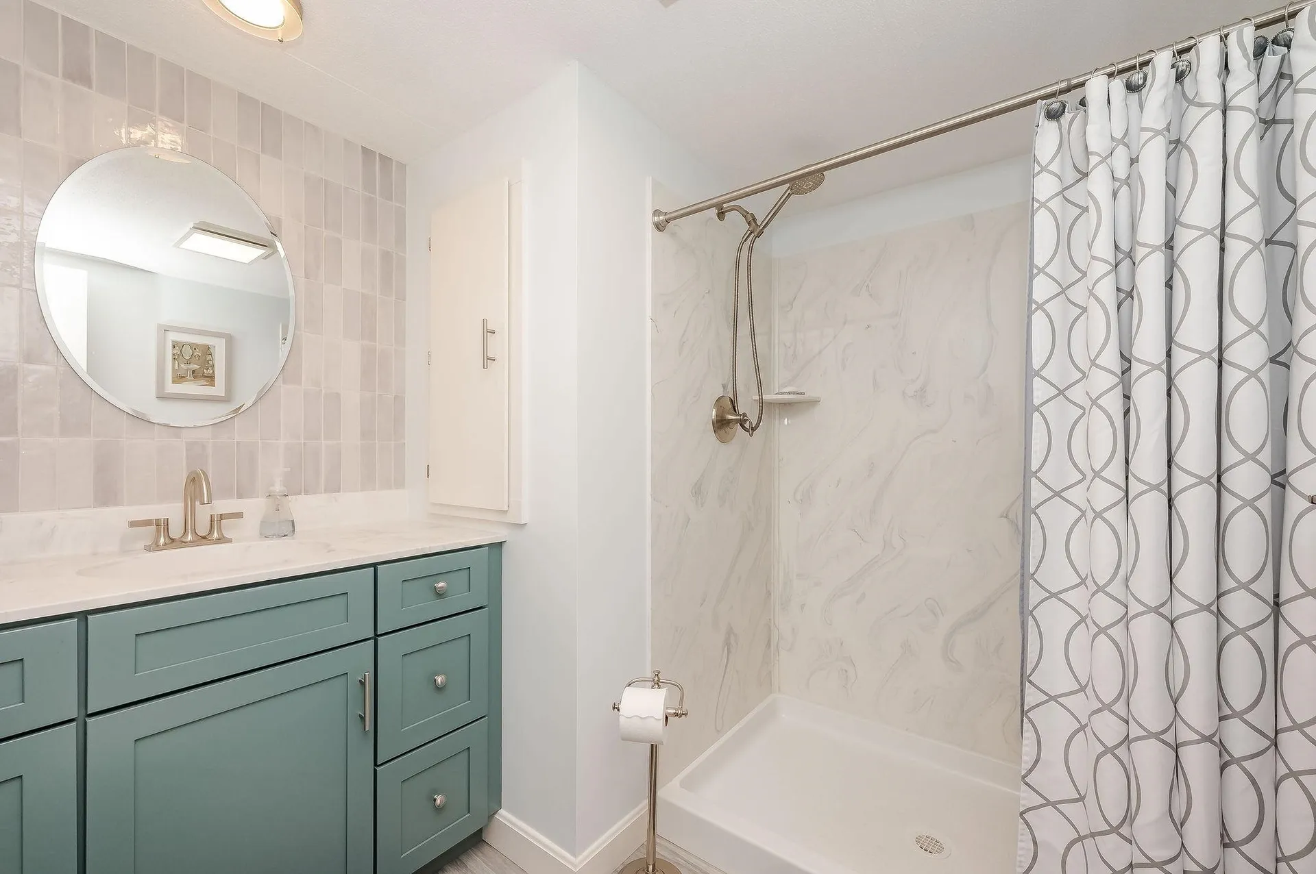 27 Ithica Lane Newmarket NH 03857