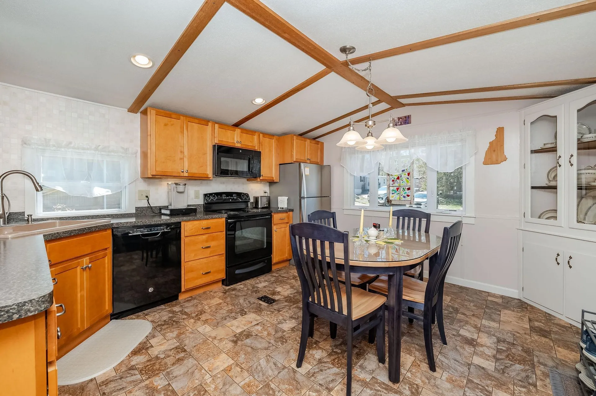 27 Ithica Lane Newmarket NH 03857