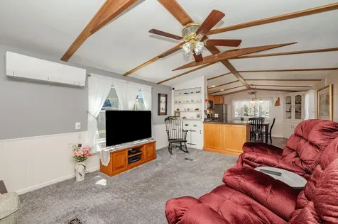 27 Ithica Lane Newmarket NH 03857