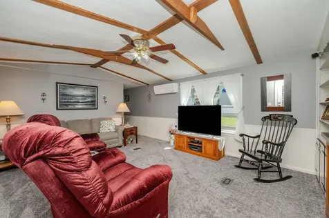 27 Ithica Lane Newmarket NH 03857