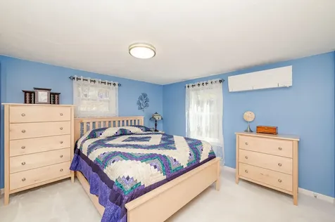 27 Ithica Lane Newmarket NH 03857
