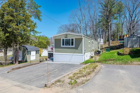 27 Ithica Lane Newmarket NH 03857
