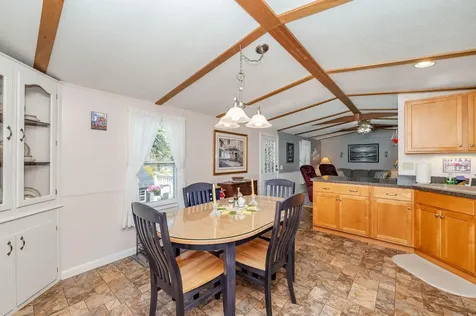 27 Ithica Lane Newmarket NH 03857