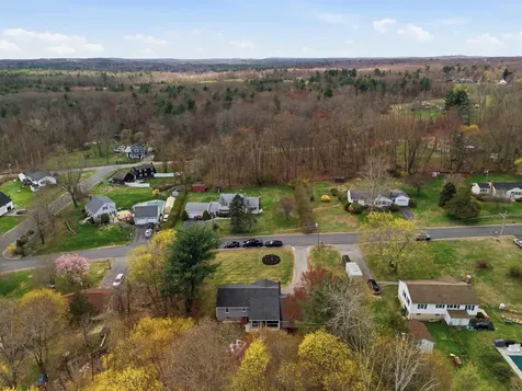 9 Scottsdale Road Atkinson NH 03811