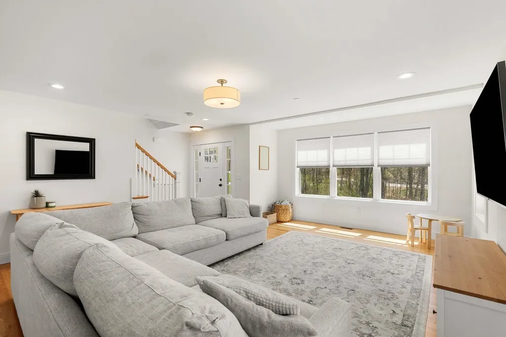 4 Overlook Drive Epping NH 03042