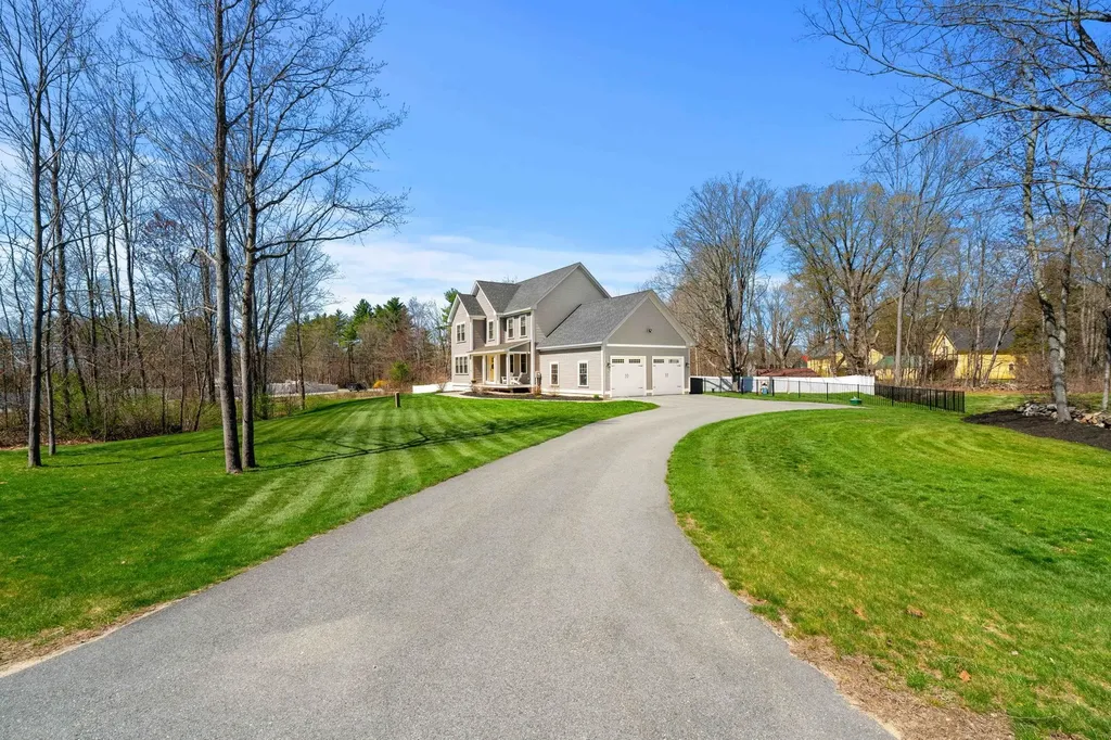 4 Overlook Drive Epping NH 03042