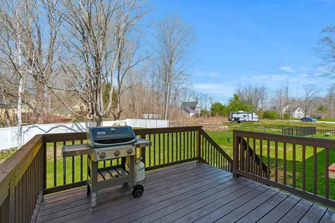 4 Overlook Drive Epping NH 03042
