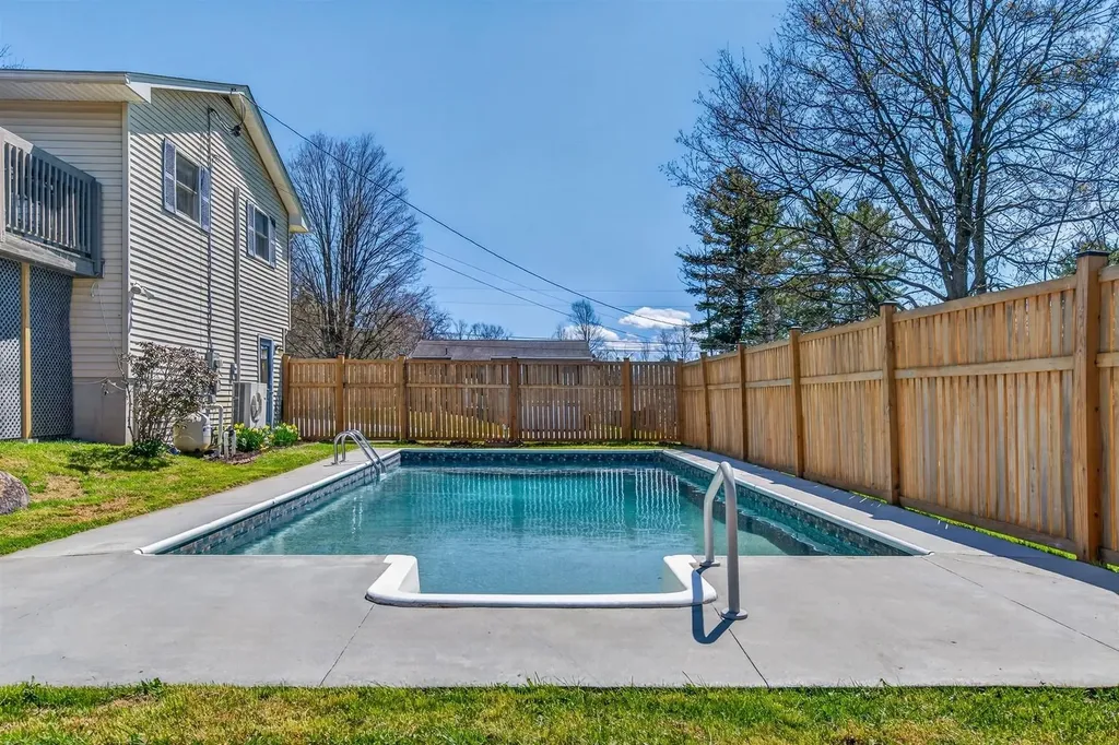 3 Irving Heights Rutland City VT 05701