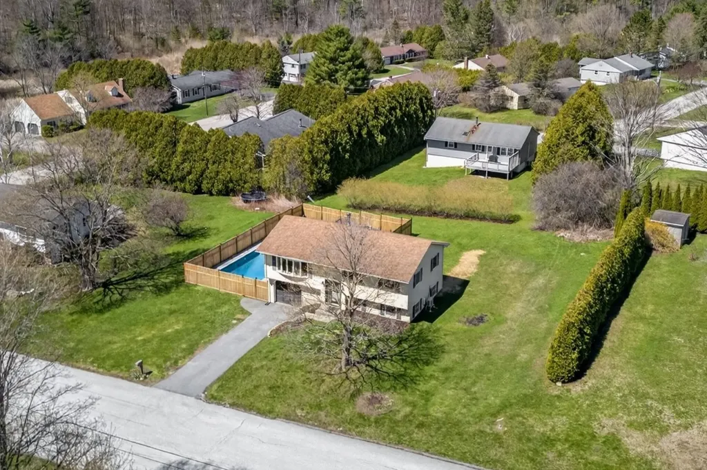 3 Irving Heights Rutland City VT 05701
