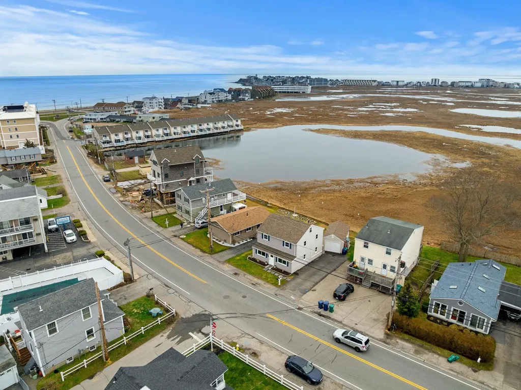 543 Winnacunnet Road Hampton NH 03842