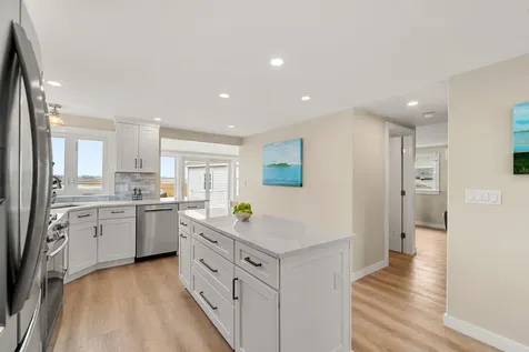 543 Winnacunnet Road Hampton NH 03842
