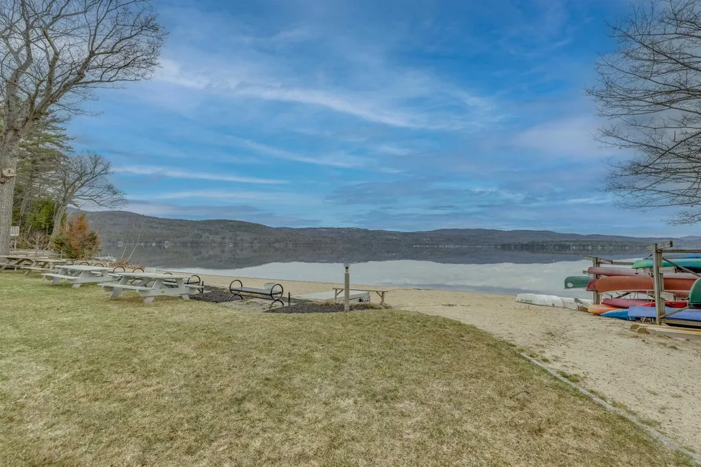 43 Beachwood Road Hebron NH 03241