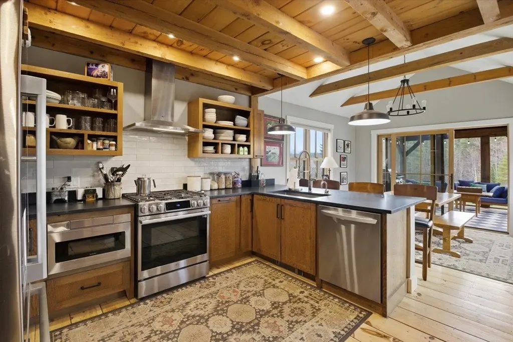 177 Old Tavern Road Weston VT 05161