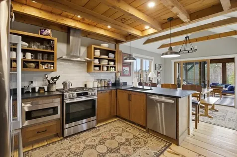 177 Old Tavern Road Weston VT 05161