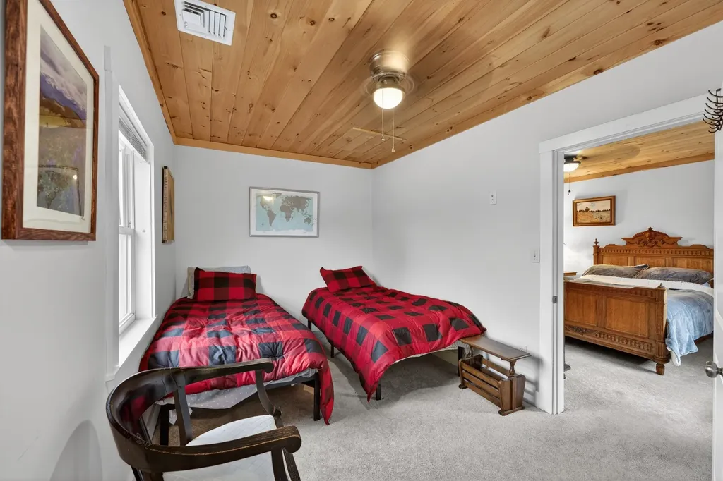 14 Myrtle Street Whitefield NH 03598