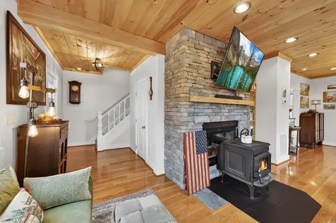14 Myrtle Street Whitefield NH 03598