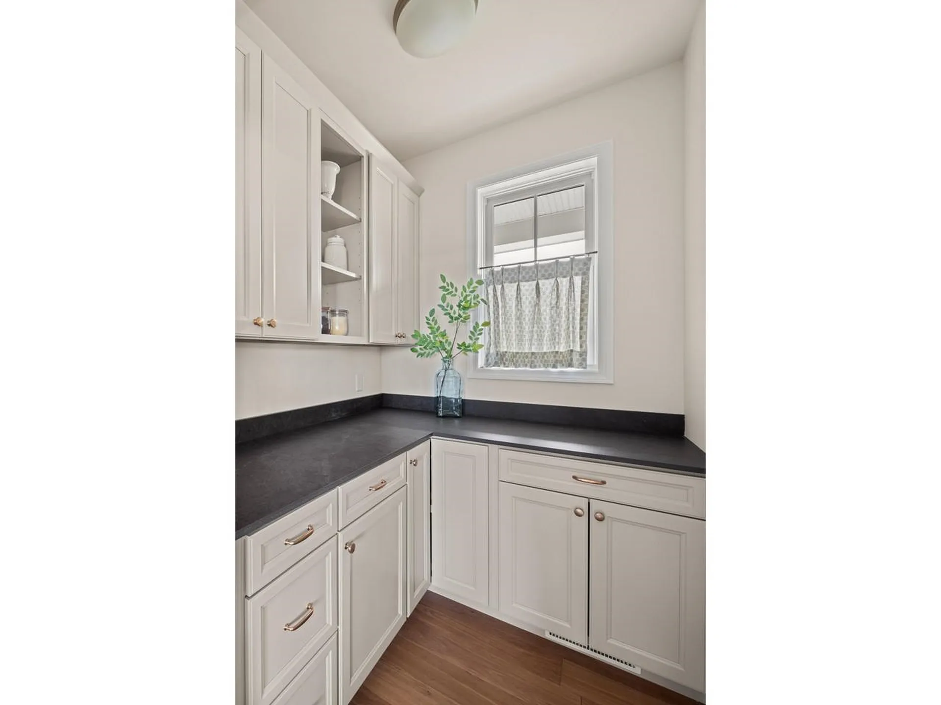 27 Leo Lane South Burlington VT 05403
