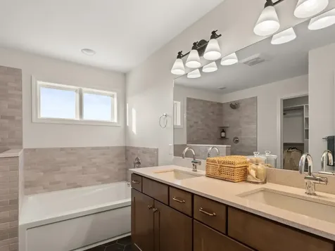 27 Leo Lane South Burlington VT 05403