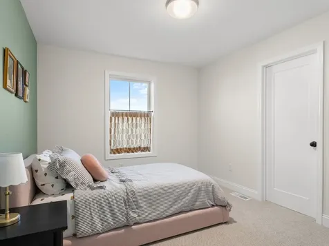 27 Leo Lane South Burlington VT 05403