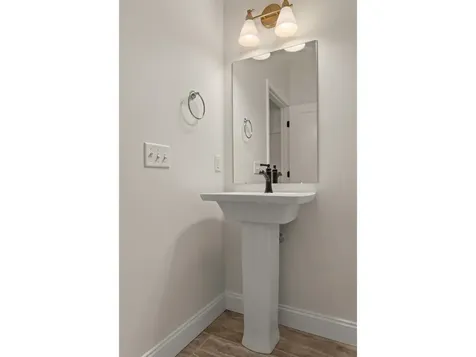 27 Leo Lane South Burlington VT 05403