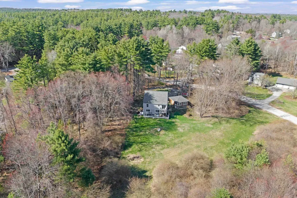 7 Pheasant Run Pembroke NH 03275