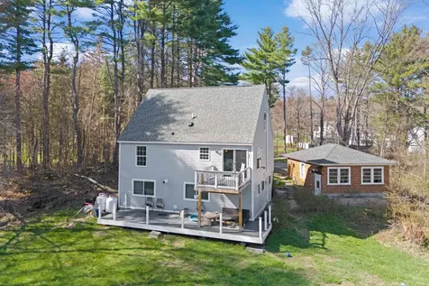 7 Pheasant Run Pembroke NH 03275