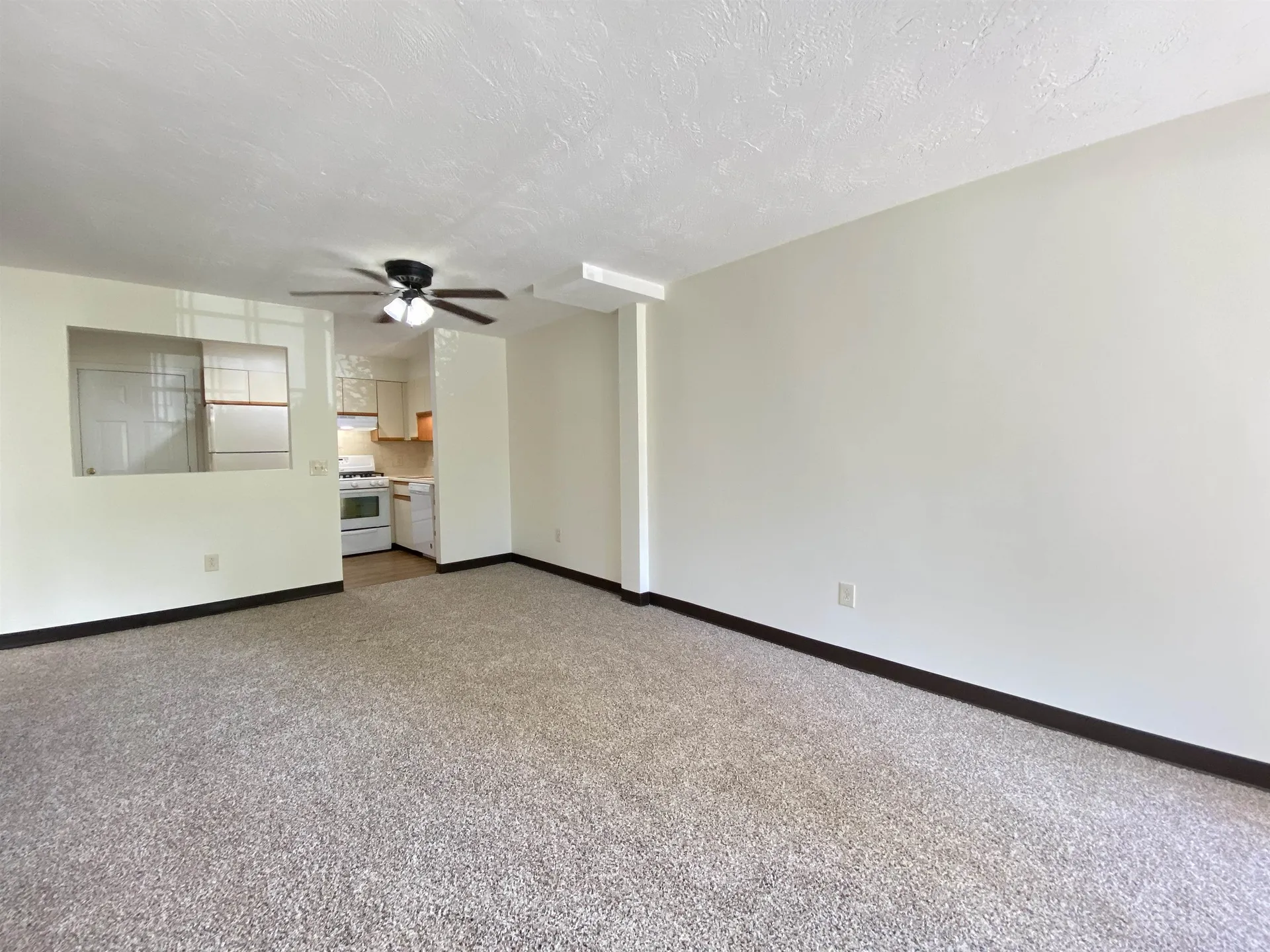 379 Huse Road Manchester NH 03103