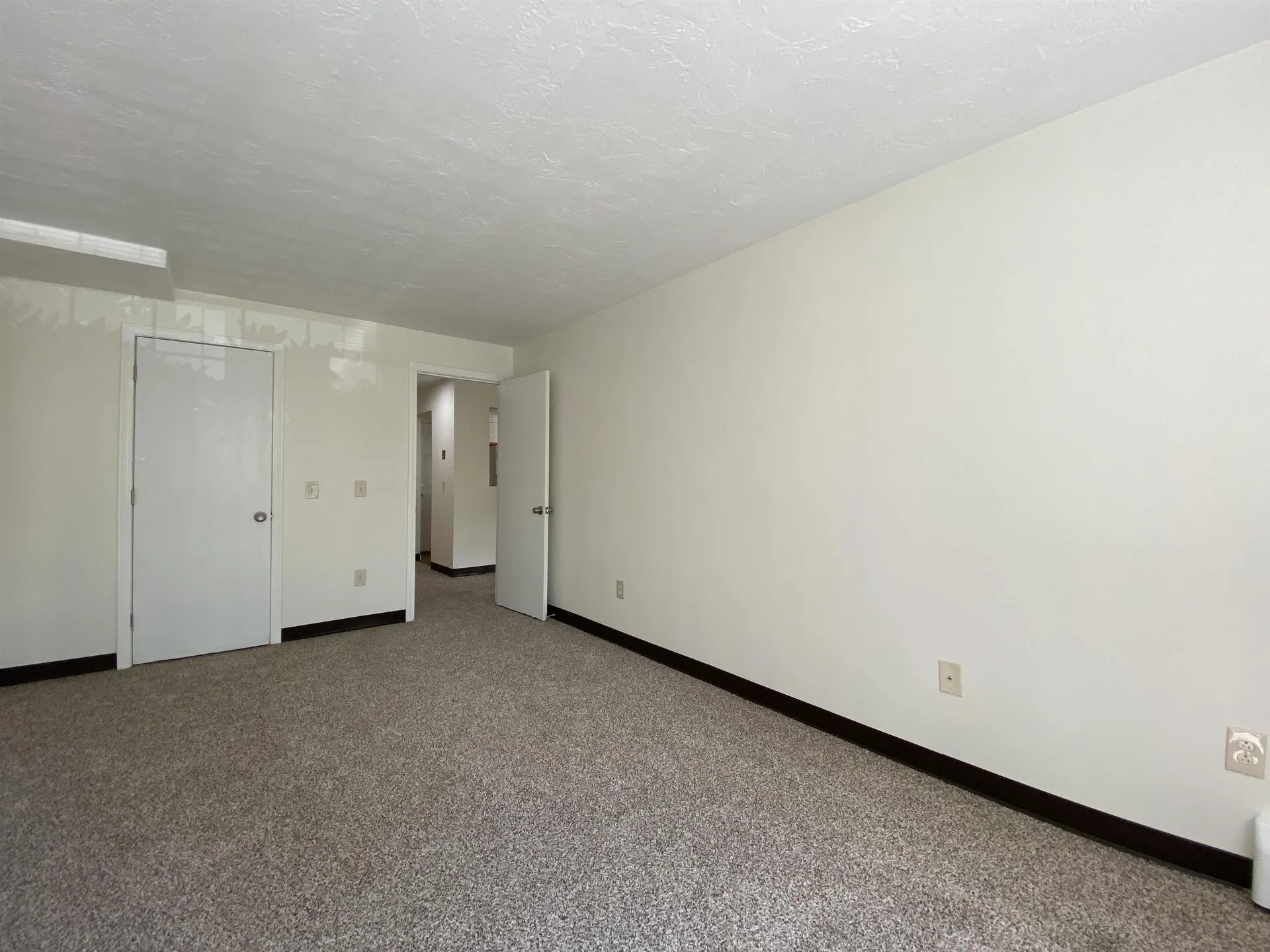 379 Huse Road Manchester NH 03103