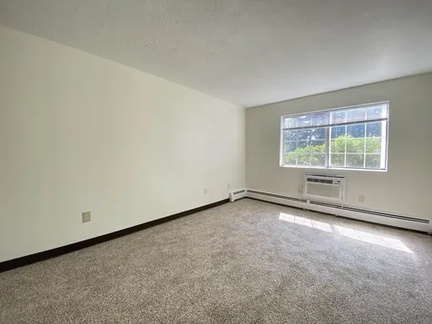 379 Huse Road Manchester NH 03103