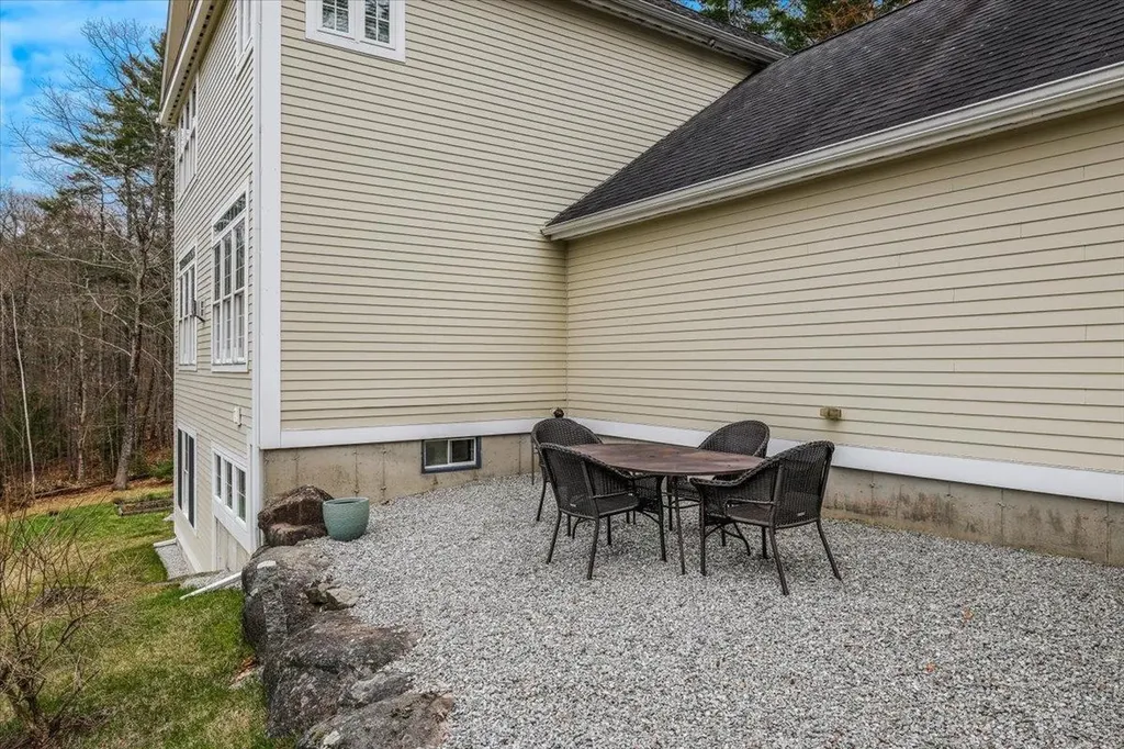 66 Colleague Pond Road Henniker NH 03242