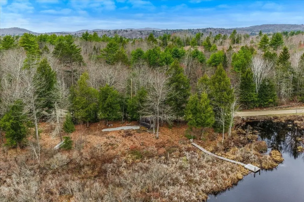 66 Colleague Pond Road Henniker NH 03242