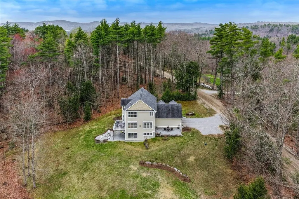 66 Colleague Pond Road Henniker NH 03242