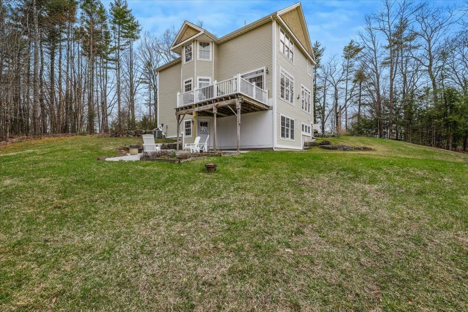 66 Colleague Pond Road Henniker NH 03242